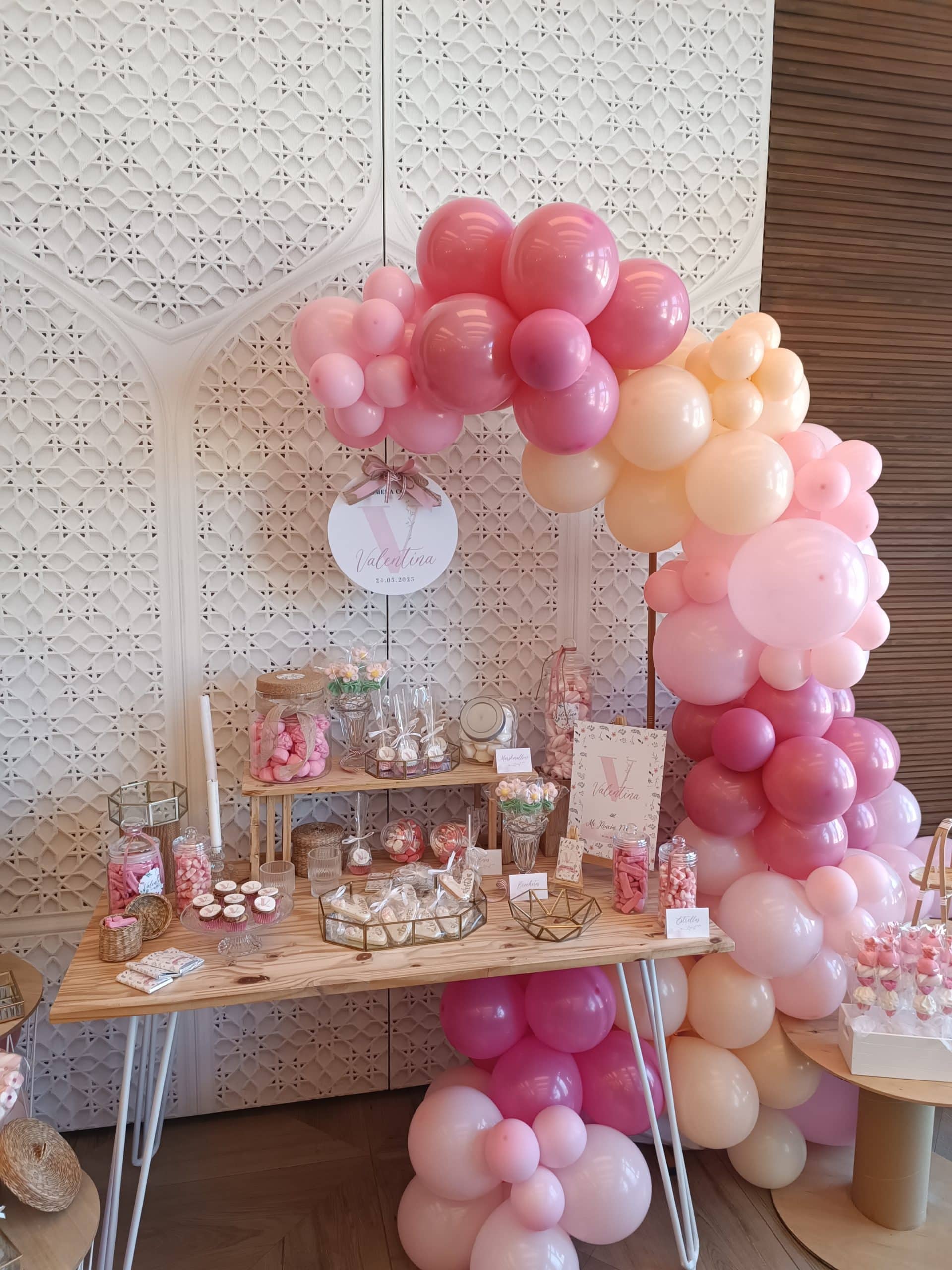 comunion niña segovia globos canybar flores rosa eventos zazu